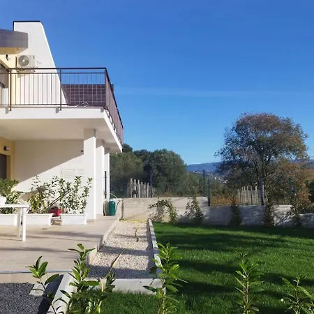 Espressioni 아그로폴리